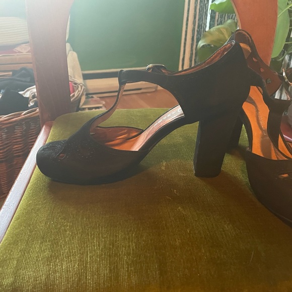 Jeffrey Campbell Mary Jane’s size 9 - Picture 4 of 4